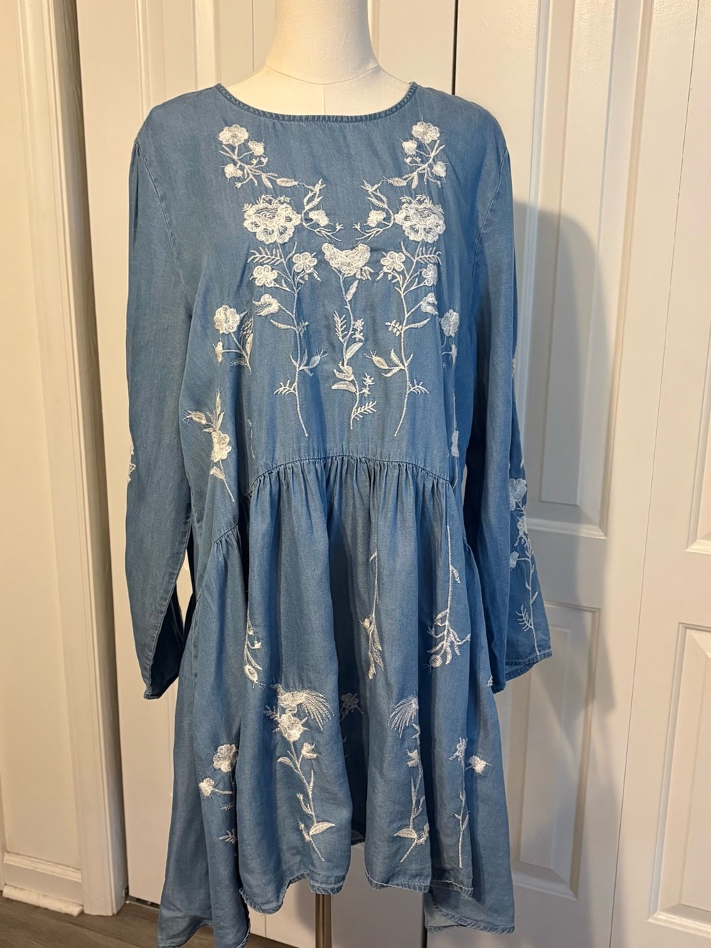 PHILOSOPHY Light Blue Floral Embroidered High-Low Dress/Tunic